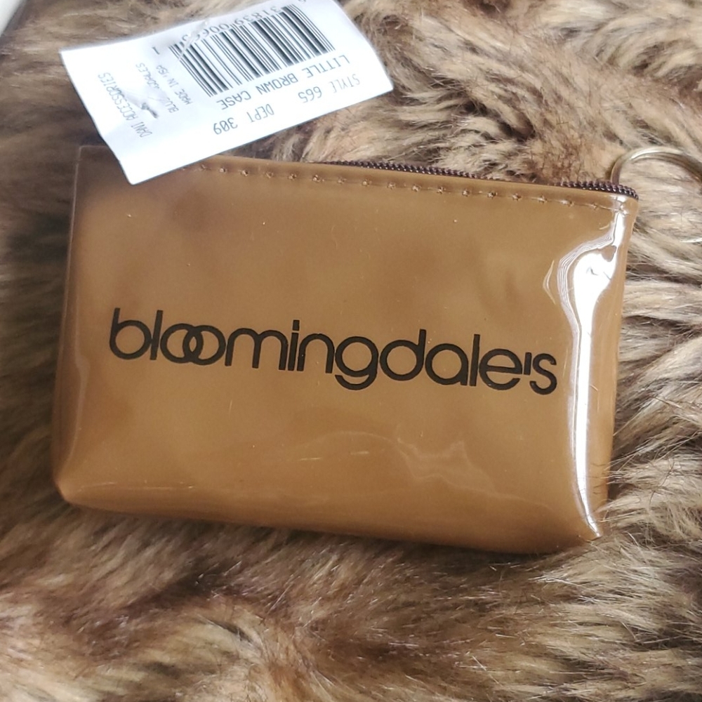 Bloomingdale's Last One lil brown coin purse Bloomindales Other Side